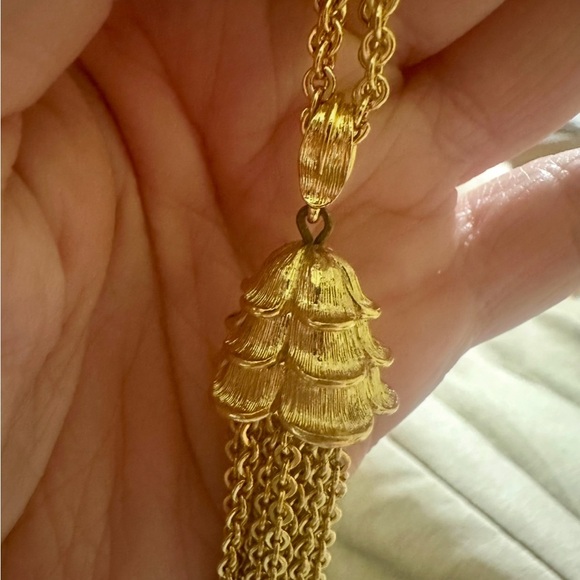 Monet Vintage Gold-Tone Tassel Necklace-Pagoda Pendant - Picture 7 of 7